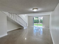 1611 Sorrento Dr in Weston, FL - Building Photo - Building Photo