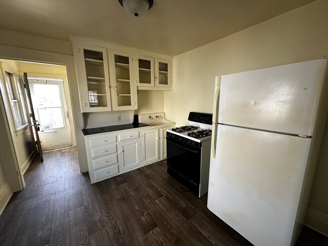 property at 16 N Washington St