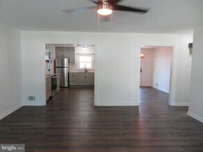 7895 Pavilion Dr in Severn, MD - Building Photo - Building Photo