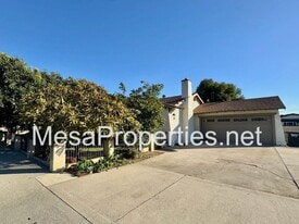 21010 E Cypress St in Covina, CA - Building Photo