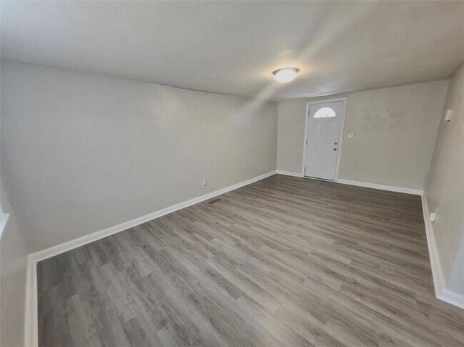 5 Burbank Dr SW in Atlanta, GA - Building Photo - Building Photo