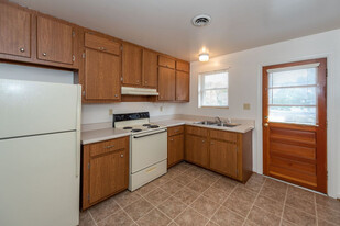 Signal Point Apartments in Aurora, IL - Building Photo