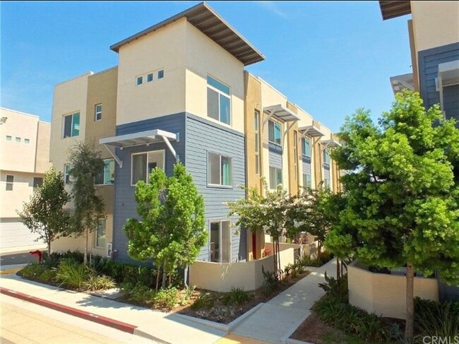 5772 Acacia Ln, Unit 5772 Acacia LN