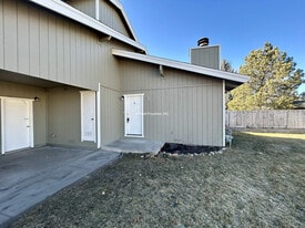 1476 Hussman Ave in Gardnerville, NV - Building Photo