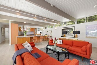 2509 Greenvalley Rd in Los Angeles, CA - Building Photo - Building Photo