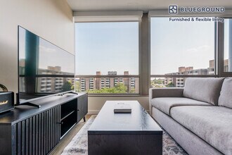 301 M St SW in Washington, DC - Building Photo - Building Photo