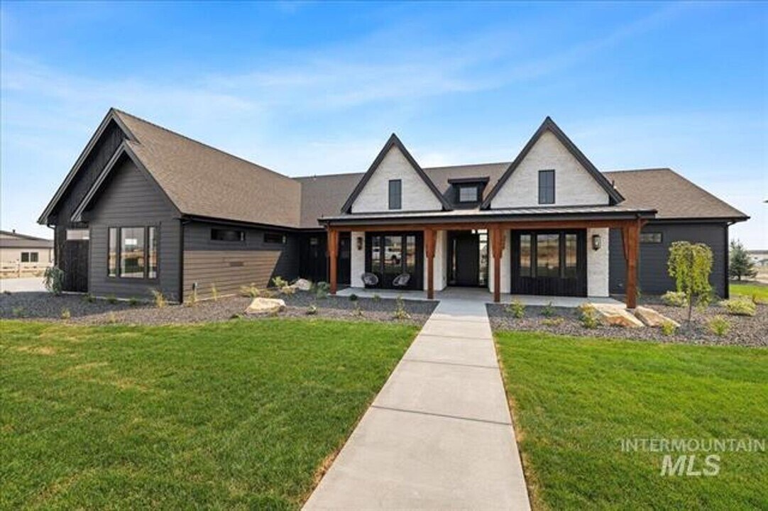 14268 Red River Ave in Nampa, ID - Building Photo
