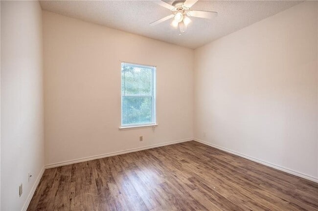 2414 Longview St in Austin, TX - Building Photo - Building Photo