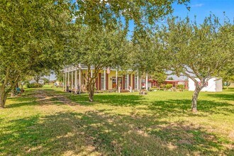 813 Nelson Ave in Port Bolivar, TX - Building Photo - Building Photo