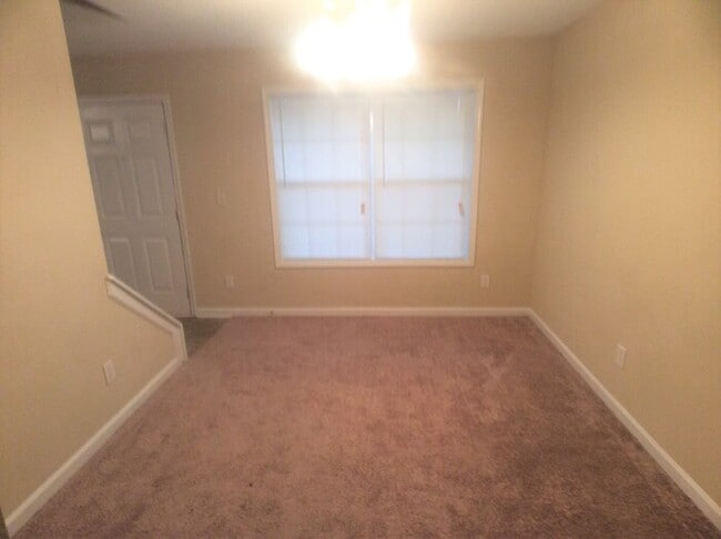 3840 Cypress Pointe Dr in Union City, GA - Foto de edificio - Building Photo