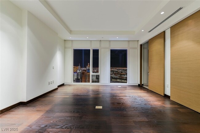 3750 S Las Vegas Blvd in Las Vegas, NV - Building Photo - Building Photo