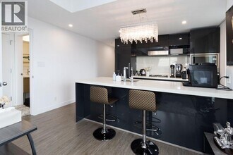 777 Richards St in Vancouver, BC - Building Photo - Building Photo