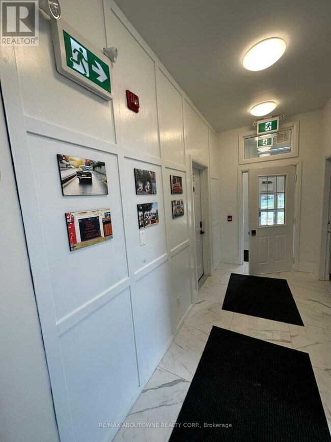 66 Wellington St S in Hamilton, ON - Building Photo - Building Photo