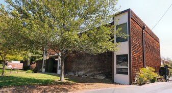 Walnut Avenue Apartments