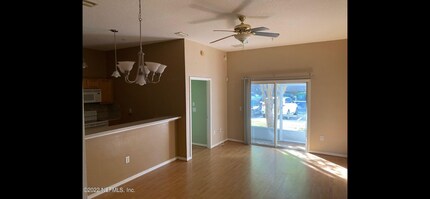 6075 Maggies Cir in Jacksonville, FL - Building Photo - Building Photo