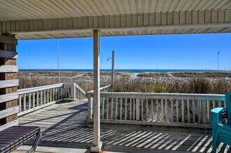 1205 Ocean Blvd in Holly Ridge, NC - Building Photo - Building Photo