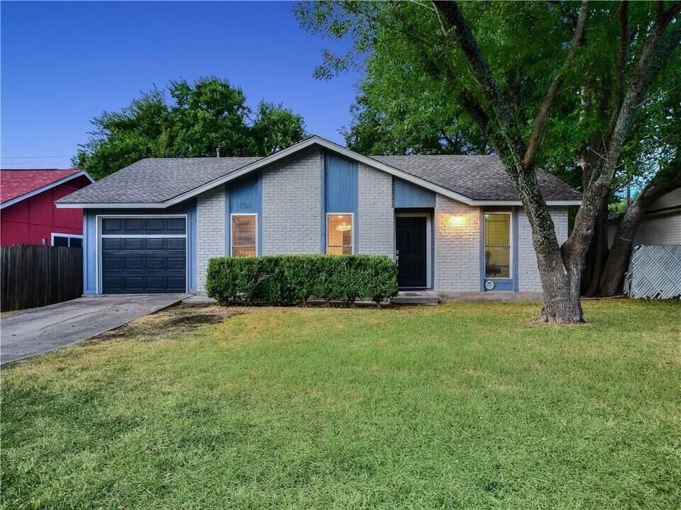 1106 Neans Dr in Austin, TX - Building Photo