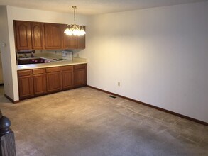 604 N Plaza Blvd in Hesston, KS - Building Photo - Building Photo