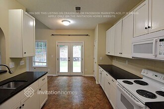 960 Soaring Dr NE in Marietta, GA - Foto de edificio - Building Photo