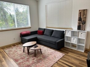 1615 Virginia Ln in Grants Pass, OR - Building Photo - Building Photo