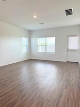 130 Canley Lp in Hutto, TX - Building Photo - Building Photo