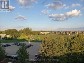 2635 William Jackson Dr in Pickering, ON - Building Photo - Building Photo