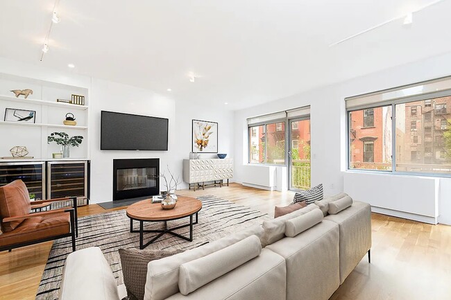 29 Prince St in New York, NY - Building Photo - Building Photo