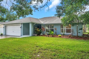 1520 Windmill Pointe Rd in Palm Harbor, FL - Building Photo