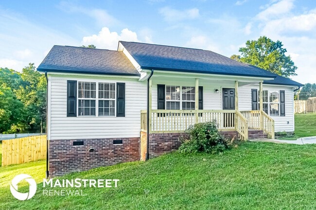 807 Fisher St in Concord, NC - Foto de edificio - Building Photo