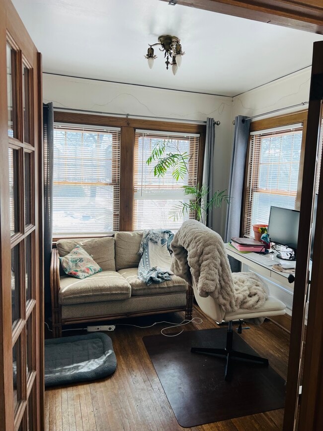 3124 W 44th St, Unit Apartment 3 in Minneapolis, MN - Building Photo - Building Photo