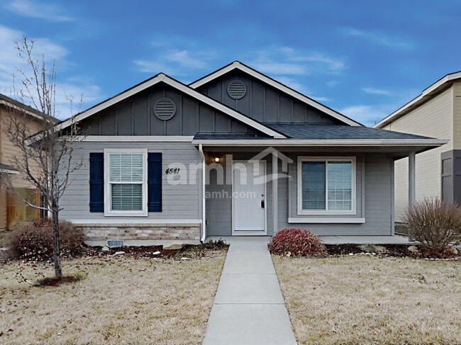 property at 4541 N Elsinore Ave