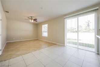 661 Chavers St E in Lehigh Acres, FL - Foto de edificio - Building Photo