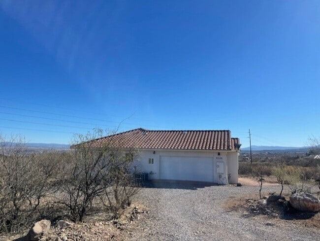 1121 Old Jerome Hwy in Clarkdale, AZ - Building Photo - Building Photo