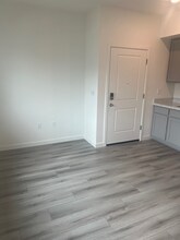 8169 Trapper Rnch Rd in Roseville, CA - Foto de edificio - Building Photo