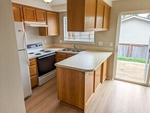 5124 Skyline Village Loop S in Salem, OR - Building Photo - Building Photo