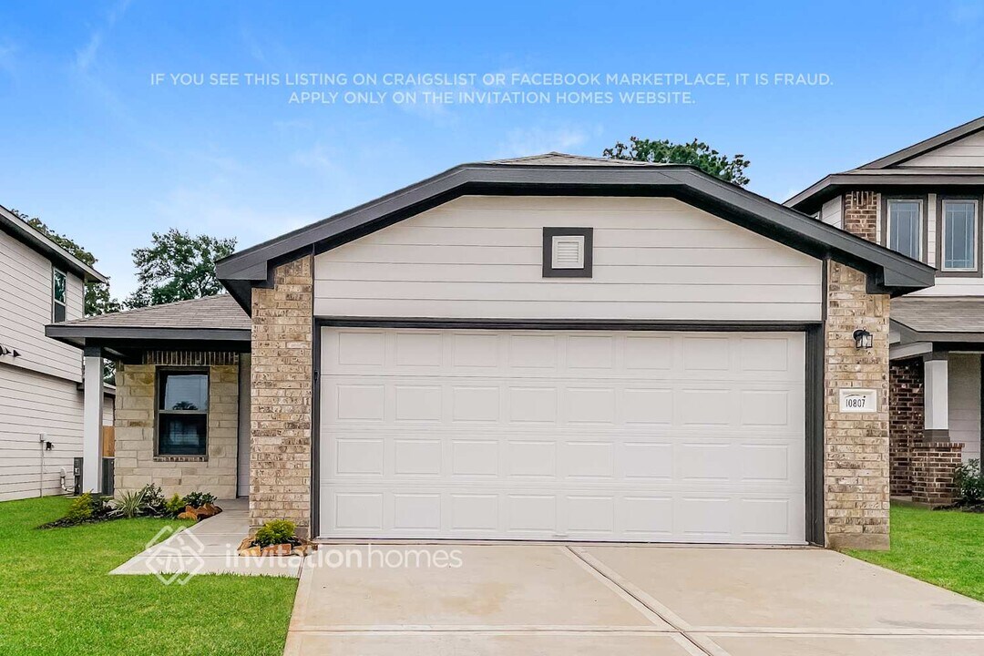 10807 Sunlit St in Conroe, TX - Building Photo