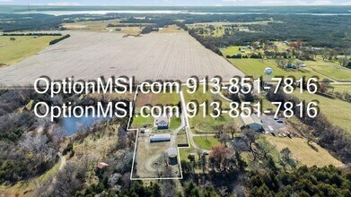 1606 E 779 Rd in Lawrence, KS - Building Photo - Building Photo