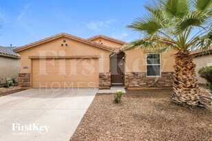 941 E Leslie Ave in Queen Creek, AZ - Building Photo