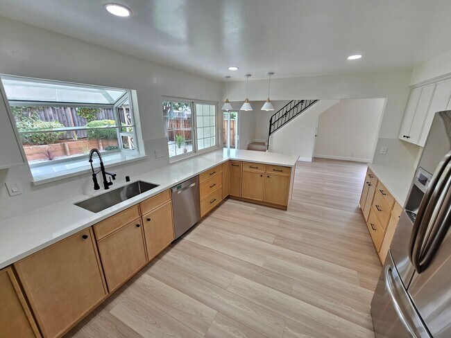 1824 Seville Way in San Jose, CA - Building Photo - Building Photo