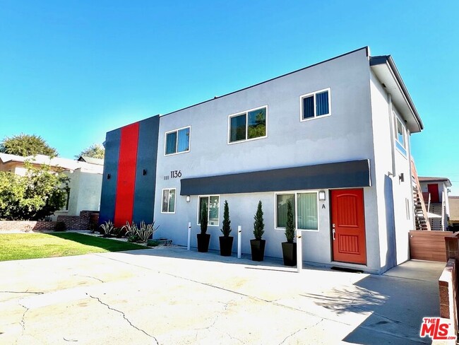 1136 Spazier Ave in Glendale, CA - Building Photo - Building Photo