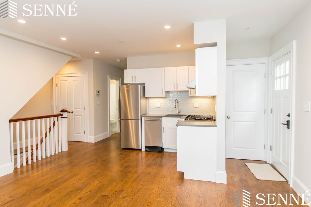 132 Columbia St, Unit 1 in Cambridge, MA - Foto de edificio
