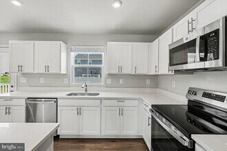 1813 Creek Bottom Pl in Stafford, VA - Building Photo - Building Photo