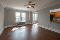 Mayfair Apartments in Chicago, IL - Foto de edificio - Interior Photo