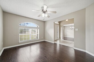 2490 Pepper Dr in Navarre, FL - Building Photo - Building Photo