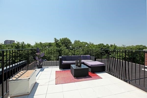 274 6th St-Unit -402 in Jersey City, NJ - Building Photo