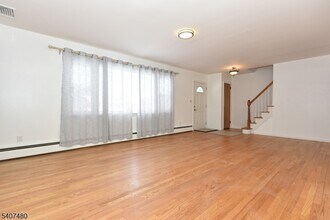 49 Fayson Lakes Rd in Kinnelon, NJ - Building Photo - Building Photo