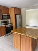 3 Beckett St, Unit C in Hoosick Falls, NY - Building Photo - Building Photo