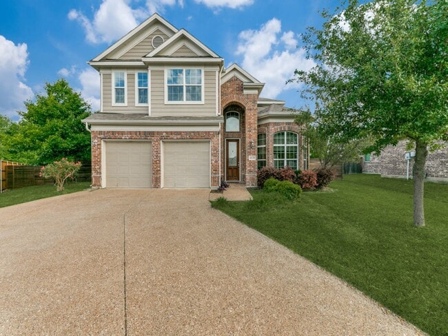 property at 4139 Hawthorne Dr