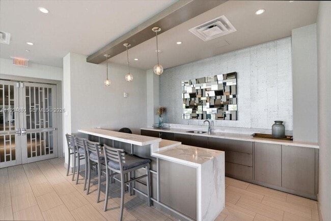 5300 Paseo Blvd in Doral, FL - Building Photo - Building Photo