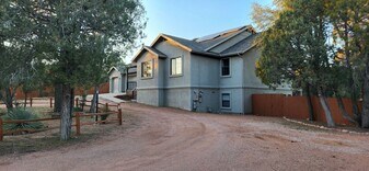 502 W Locust Rd in Payson, AZ - Building Photo